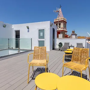 Apartment Nine O Clock San Luis Skyview, Sevilla