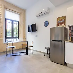 Apartment Nine O Clock San Agustin, Sevilla